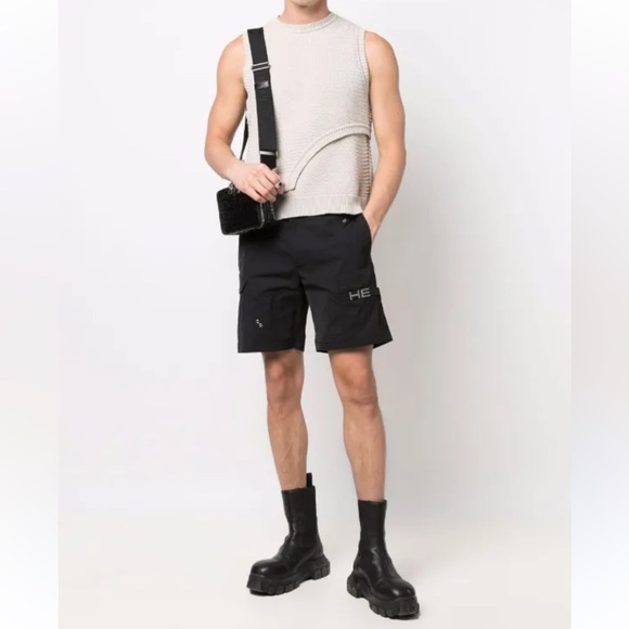 Heliot Emil Black cargo Shorts size 44(waist30) - Picture 3 of 11